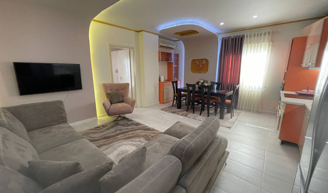Shtepi me qera Apartament ne Tirane, 2+1, Mobilimi E mobiluar, Pagesa 400  Euro.