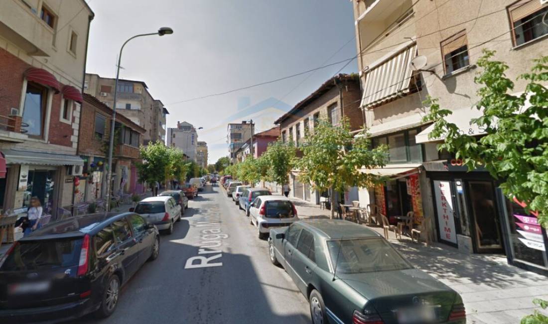 Shitet, Ambient Biznesi, Rruga Mine Peza/ OPP38183