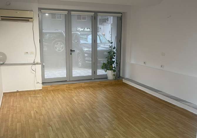 Qera, Ambient Biznesi, Piazza, Qendër / OPP38363