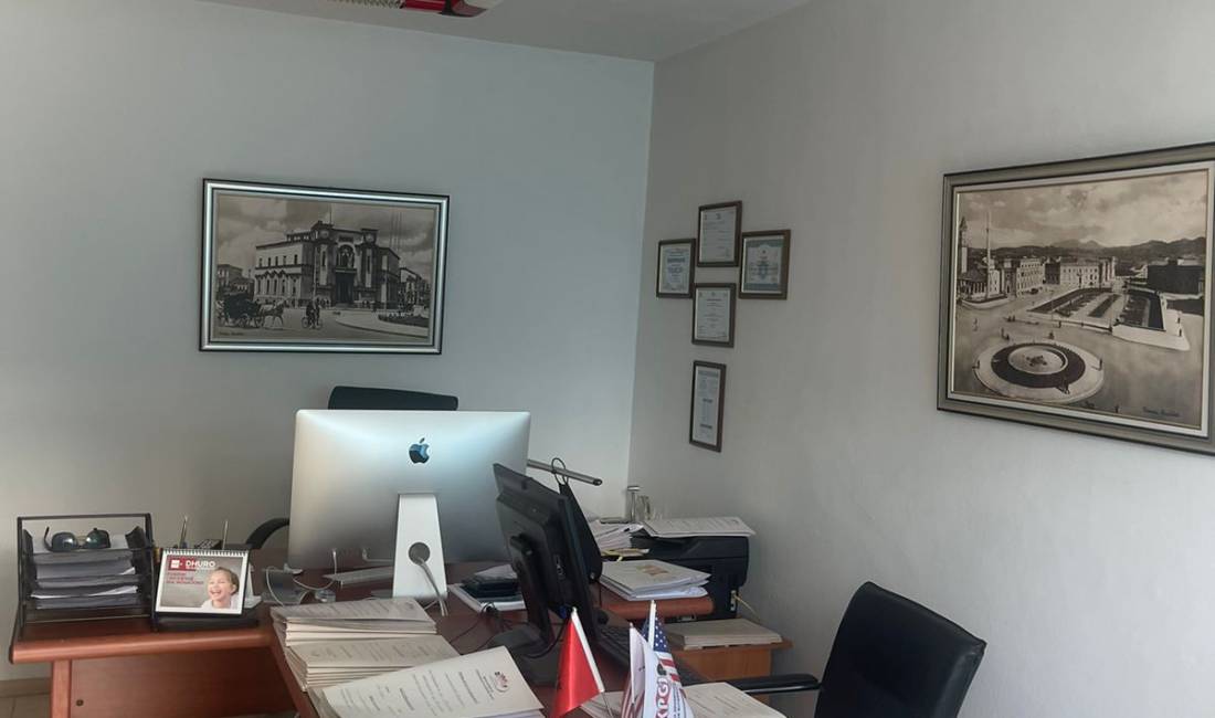 Qera, Ambient Biznesi, Piazza, Qender / OPP38364