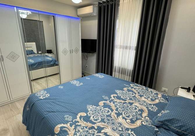 Shtepi me qera Apartament ne Tirane, 2+1, Mobilimi E mobiluar, Pagesa 600  Euro.