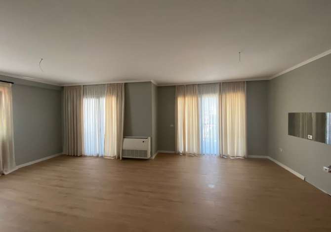 Shtepi me qera Apartament ne Tirane, 2+1, Mobilimi Bosh, pa mobiluar, Pagesa 1,200  Euro.