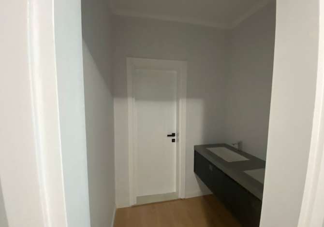 Shtepi me qera Apartament ne Tirane, 2+1, Mobilimi Bosh, pa mobiluar, Pagesa 1,200  Euro.