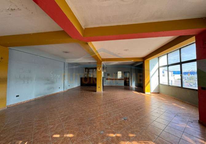 Qera, Ambient Biznesi, Ura e Institutit, Tiranë.//opp43999