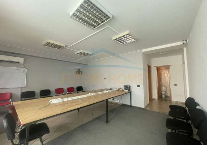 Qera, Ambient Biznesi, Selvia