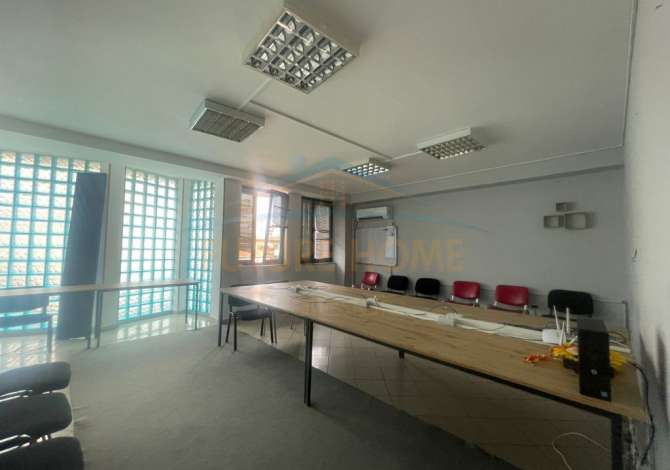 Qera, Ambient Biznesi, Selvia