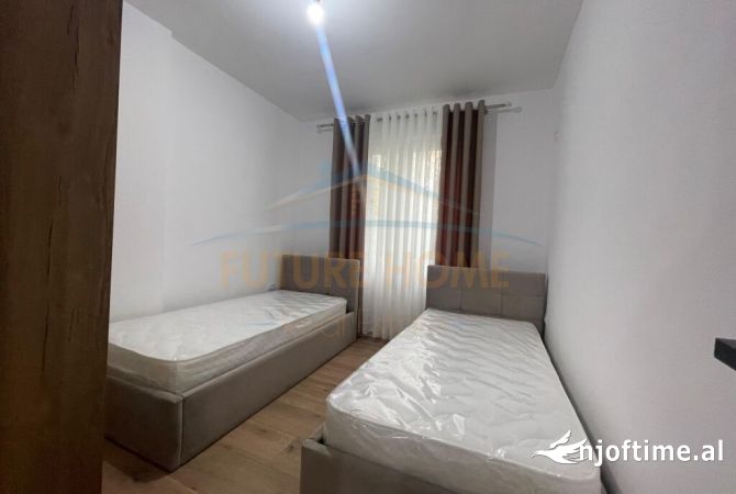Shtepi me qera Apartament ne Tirane, 2+1, Mobilimi Bosh, pa mobiluar, Pagesa 650  Euro.