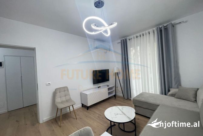 Shtepi me qera Apartament ne Tirane, 2+1, Mobilimi Bosh, pa mobiluar, Pagesa 650  Euro.