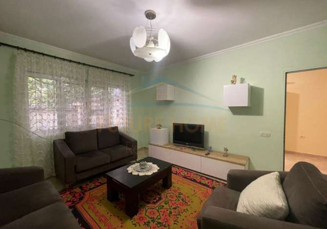 Qera, Shtëpi private, Brryl//OPP40364