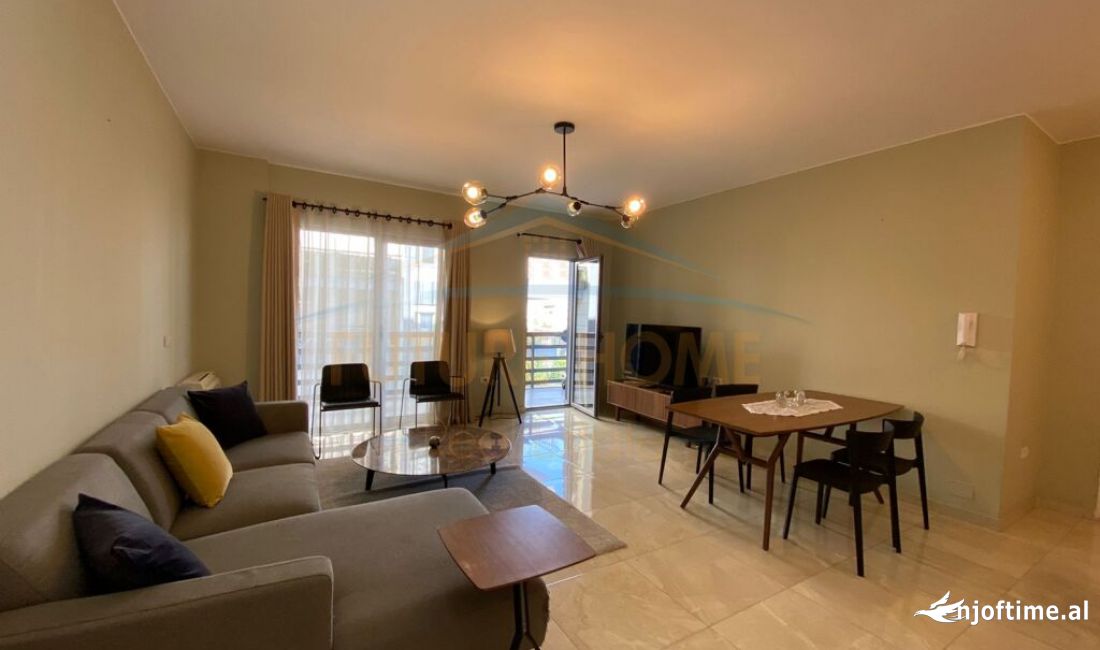 Shtepi me qera Apartament ne Tirane, 2+1, Mobilimi E mobiluar, Pagesa 850  Euro.