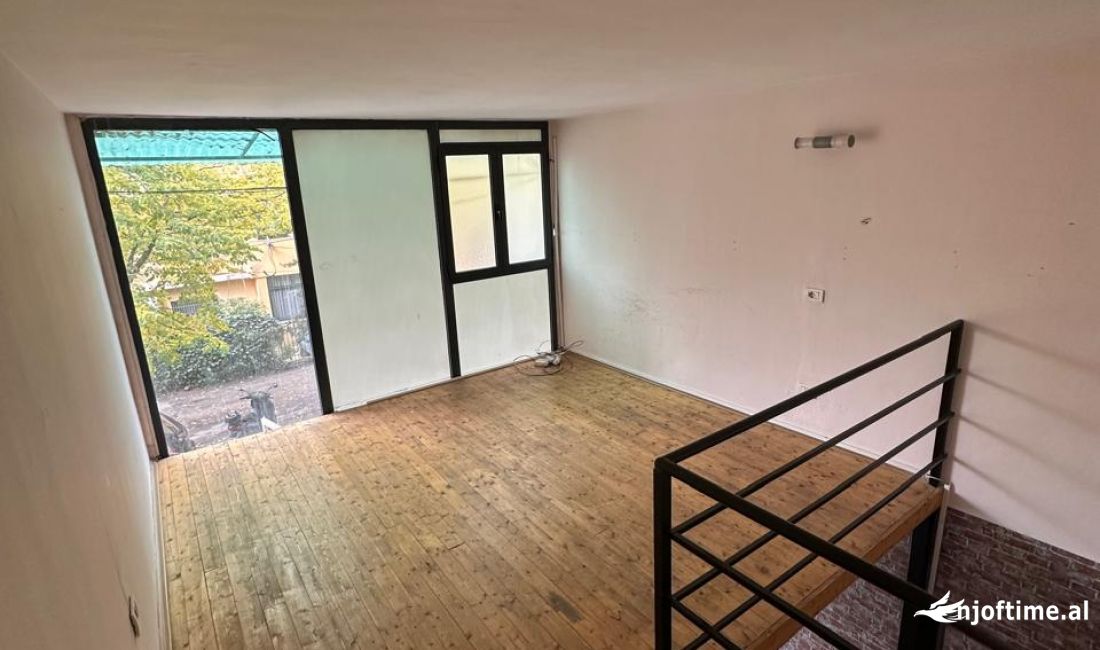 Qera, Ambient Duplex, Bulevardi Zhan D'Ark//OPP46623