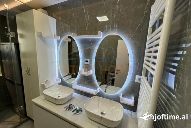 Shtepi ne shitje Apartament ne Tirane, 2+1, Mobilimi E mobiluar, Pagesa 150,000  Euro.