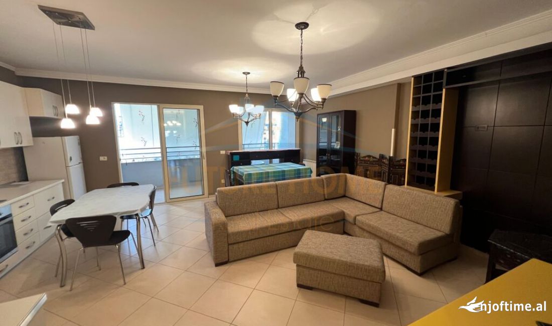 Shtepi me qera Apartament ne Tirane, 2+1, Mobilimi E mobiluar, Pagesa 600  Euro.