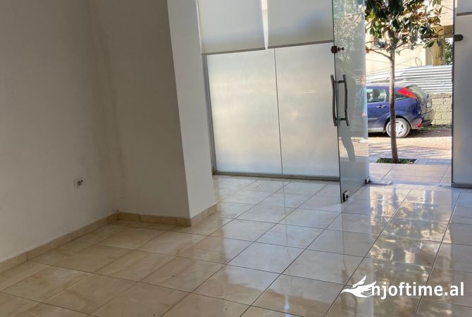 Business Property in Sale 1+1 in Tirana - 60,000 Euro