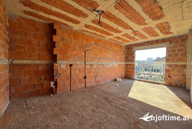 	Shitet, Apartament 2+1,Kamez, Tiranë / OPP50124 