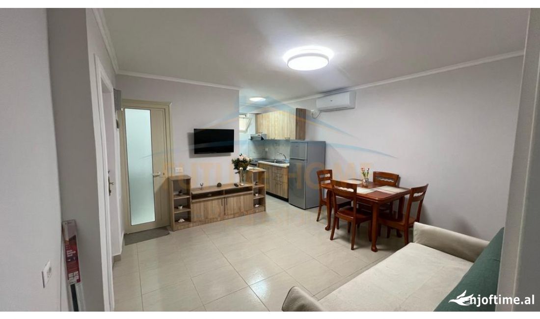 Shtepi me qera Apartament ne Tirane, 1+1, Mobilimi E mobiluar, Pagesa 450  Euro.