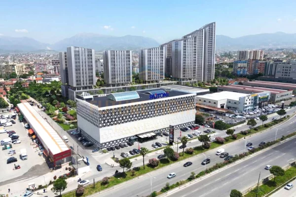 Shtepi ne shitje Apartament ne Tirane, 1+1, Mobilimi Bosh, pa mobiluar, Pagesa 132,420  Euro.