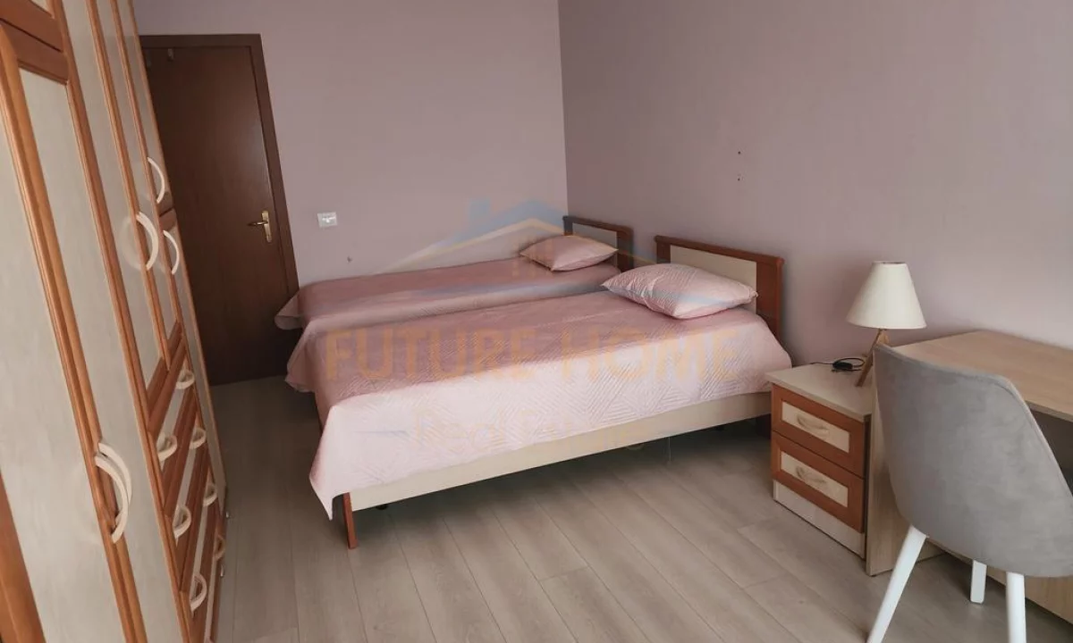 Shtepi me qera Apartament ne Tirane, 2+1, Mobilimi E mobiluar, Pagesa 70,000  Leke.