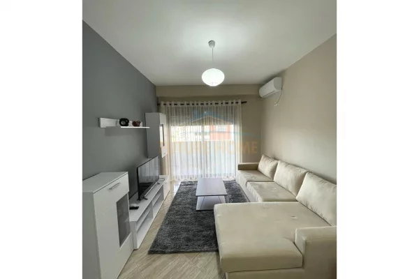 Shtepi me qera Apartament ne Tirane, 1+1, Mobilimi E mobiluar, Pagesa 570  Euro.