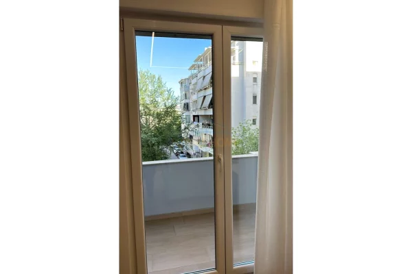 Shtepi me qera Apartament ne Tirane, 1+1, Mobilimi E mobiluar, Pagesa 830  Euro.