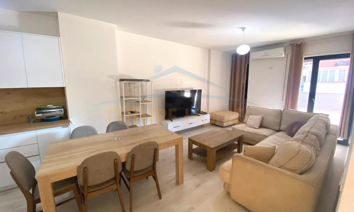 Shtepi me qera Apartament ne Tirane, 2+1, Mobilimi E mobiluar, Pagesa 1,000  Euro.