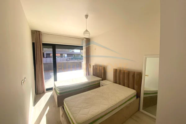 Shtepi me qera Apartament ne Tirane, 2+1, Mobilimi E mobiluar, Pagesa 1,000  Euro.