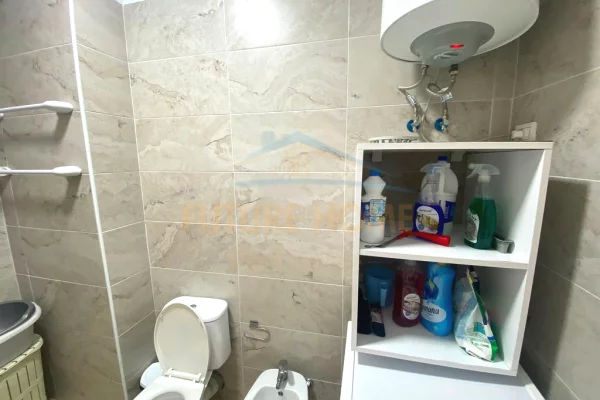 Shtepi me qera Apartament ne Tirane, 2+1, Mobilimi E mobiluar, Pagesa 1,000  Euro.