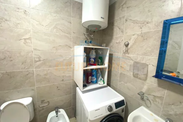Shtepi me qera Apartament ne Tirane, 2+1, Mobilimi E mobiluar, Pagesa 1,000  Euro.