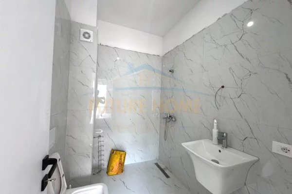 Shtepi me qera Apartament ne Tirane, 2+1, Mobilimi E mobiluar, Pagesa 450  Euro.