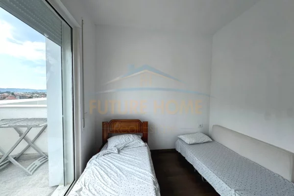 Shtepi me qera Apartament ne Tirane, 2+1, Mobilimi E mobiluar, Pagesa 450  Euro.