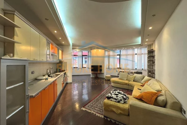 Shtepi me qera Apartament ne Tirane, 2+1, Mobilimi E mobiluar, Pagesa 65,000  Leke.
