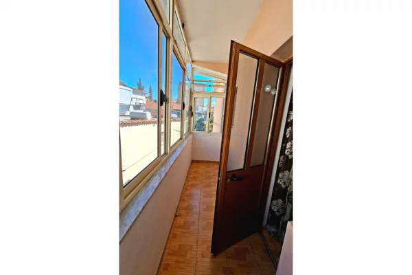 Shtepi me qera Apartament ne Tirane, 2+1, Mobilimi E mobiluar, Pagesa 420  Euro.