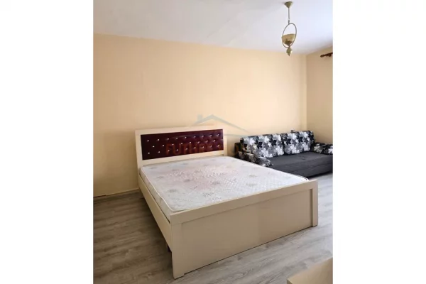 Shtepi me qera Apartament ne Tirane, 2+1, Mobilimi E mobiluar, Pagesa 600  Euro.