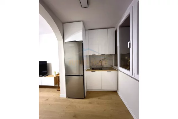 Shtepi ne shitje Apartament ne Tirane, 2+1, Mobilimi E mobiluar, Pagesa 155,000  Euro.