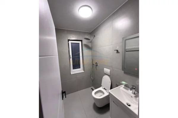 Shtepi ne shitje Apartament ne Tirane, 2+1, Mobilimi E mobiluar, Pagesa 155,000  Euro.