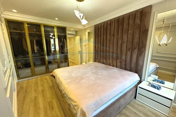 Shtepi ne shitje Apartament ne Tirane, 2+1, Mobilimi E mobiluar, Pagesa 40,000,000  Leke.