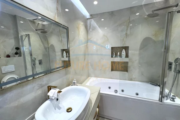 Shtepi ne shitje Apartament ne Tirane, 2+1, Mobilimi E mobiluar, Pagesa 40,000,000  Leke.
