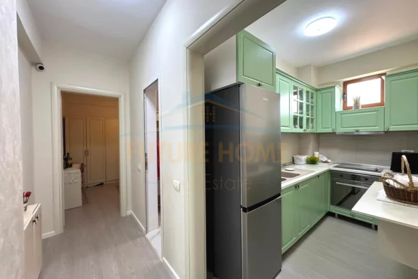 Shtepi ne shitje Apartament ne Tirane, 2+1, Mobilimi E mobiluar, Pagesa 37,000,000  Leke.