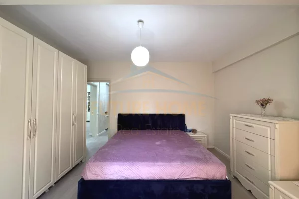 Shtepi ne shitje Apartament ne Tirane, 2+1, Mobilimi E mobiluar, Pagesa 37,000,000  Leke.
