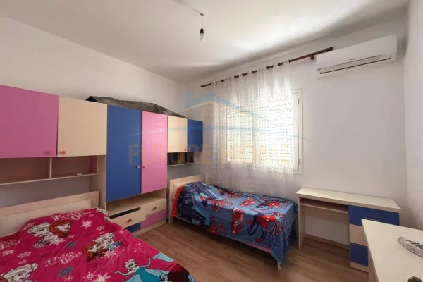 Shtepi me qera Shtepi Private ne Tirane, 2+1, Mobilimi E mobiluar, Pagesa 60,000  Leke.
