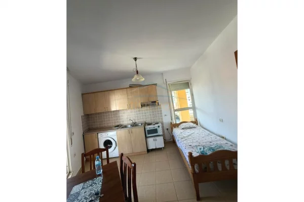 House for Rent Apartment in Tirana, Garsoniere, Furniture Furnished, Payment 35,000  Leke.