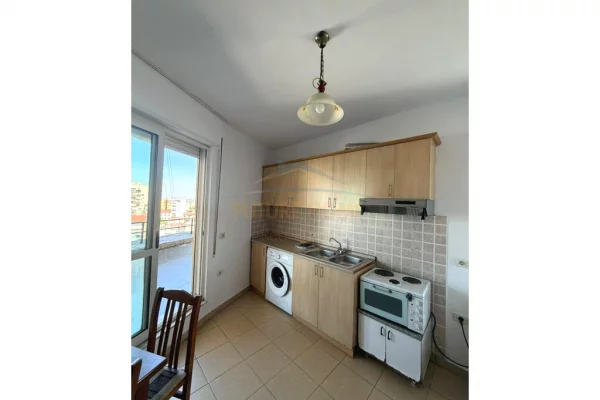 House for Rent Apartment in Tirana, Garsoniere, Furniture Furnished, Payment 35,000  Leke.