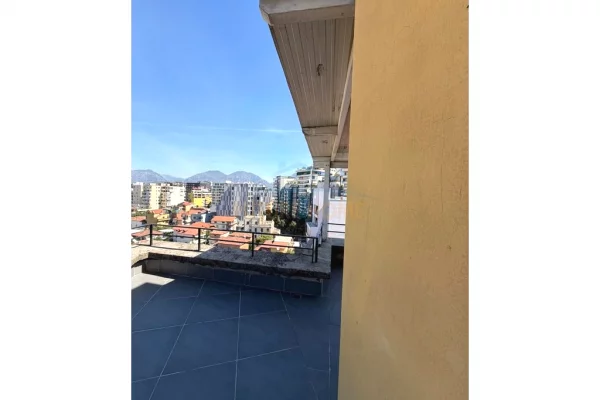 House for Rent Apartment in Tirana, Garsoniere, Furniture Furnished, Payment 35,000  Leke.