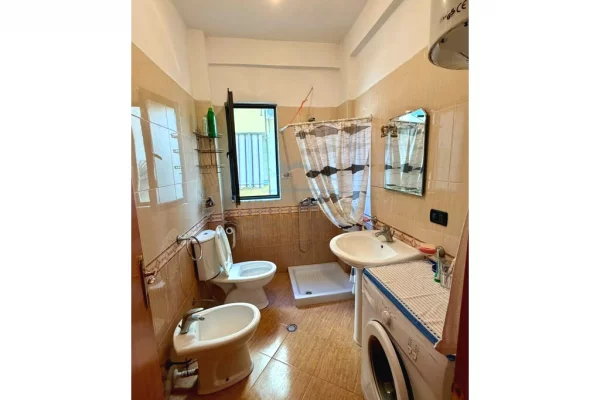 Shtepi ne shitje Apartament ne Durres, 1+1, Mobilimi E mobiluar, Pagesa 7,000,000  Leke.