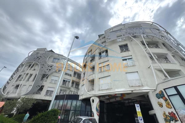 Shtepi me qera Apartament ne Tirane, 2+1, Mobilimi E mobiluar, Pagesa 550  Euro.