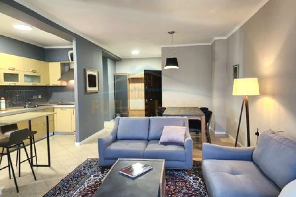 Shtepi me qera Apartament ne Tirane, 2+1, Mobilimi E mobiluar, Pagesa 90,000  Leke.