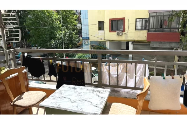 Shtepi ne shitje Apartament ne Tirane, 1+1, Mobilimi E mobiluar, Pagesa 11,000,000  Leke.