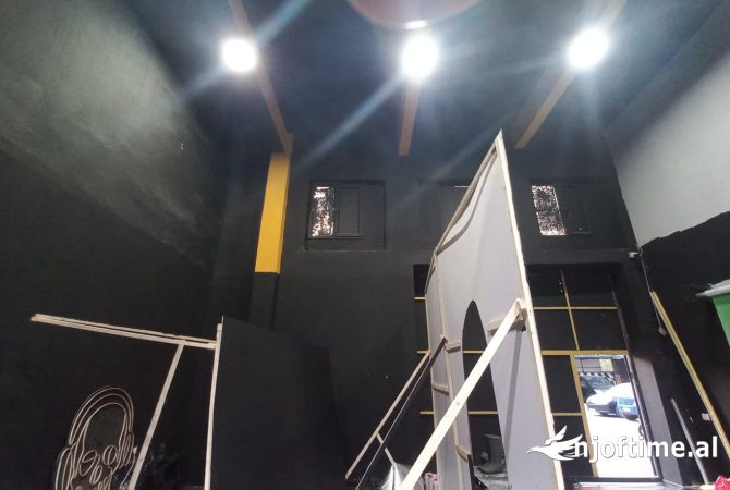 💰 Ambient komercial me qira 📌 ne rrugen 5 Maji, Tirane