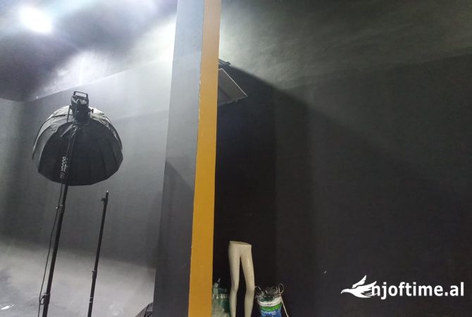 💰 Ambient komercial me qira 📌 ne rrugen 5 Maji, Tirane