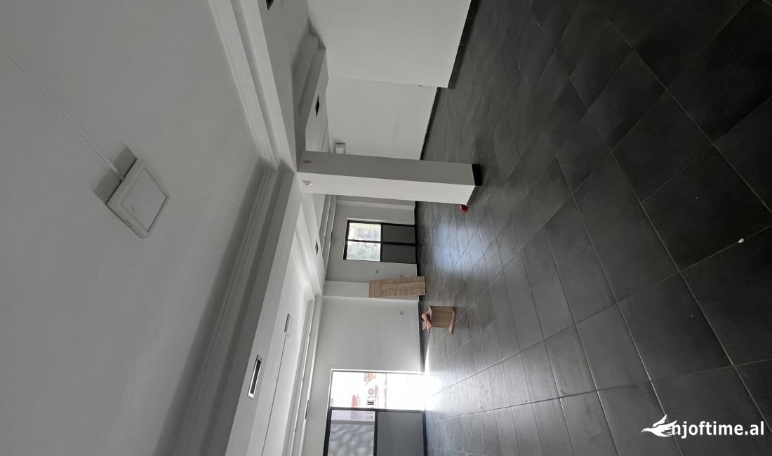 Ofrohet ambjent biznesi per qira, Myslym Shyr